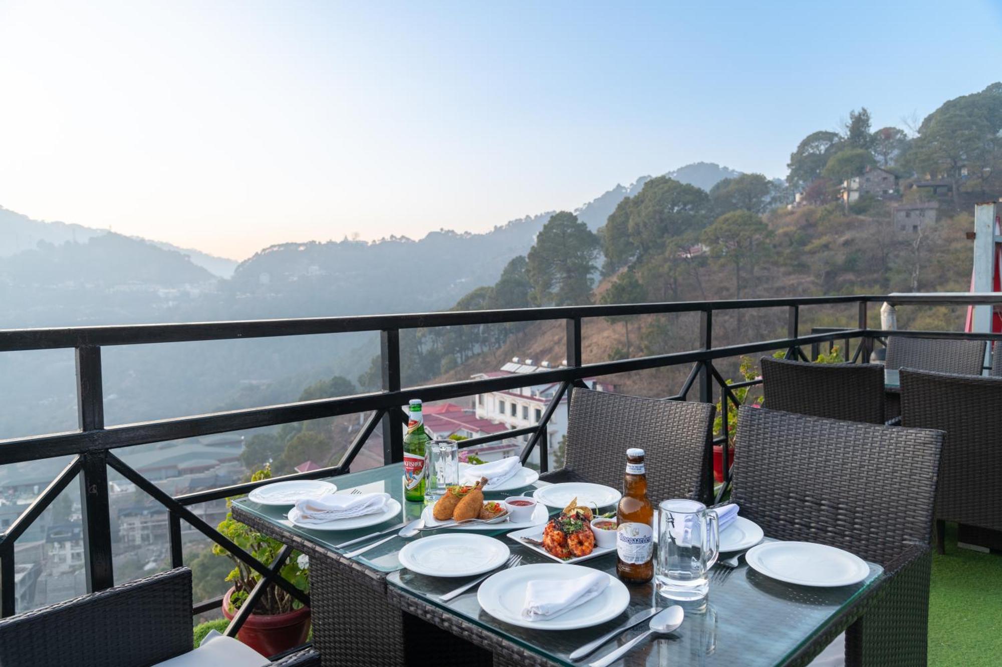 Ramada By Wyndham Kasauli Hotel Kültér fotó